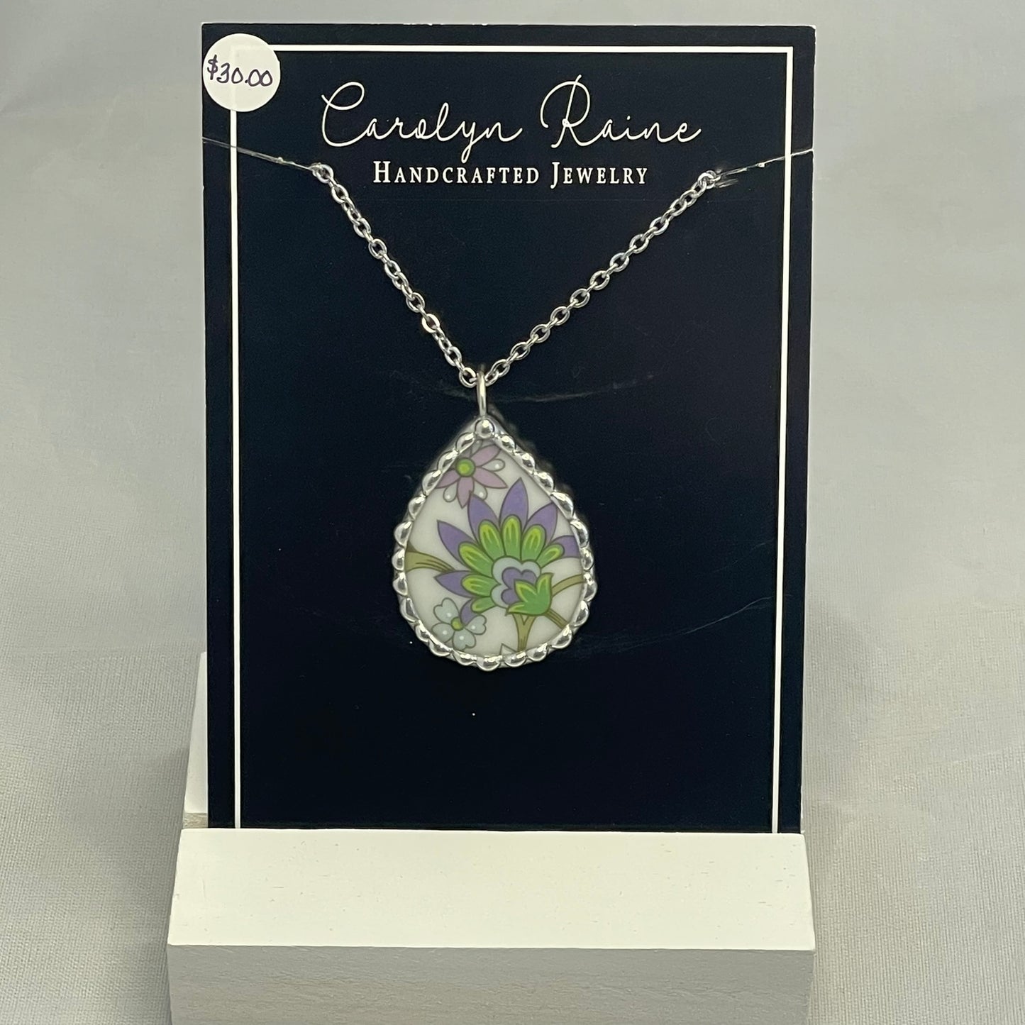 Vintage Purlple China Necklace VCN1