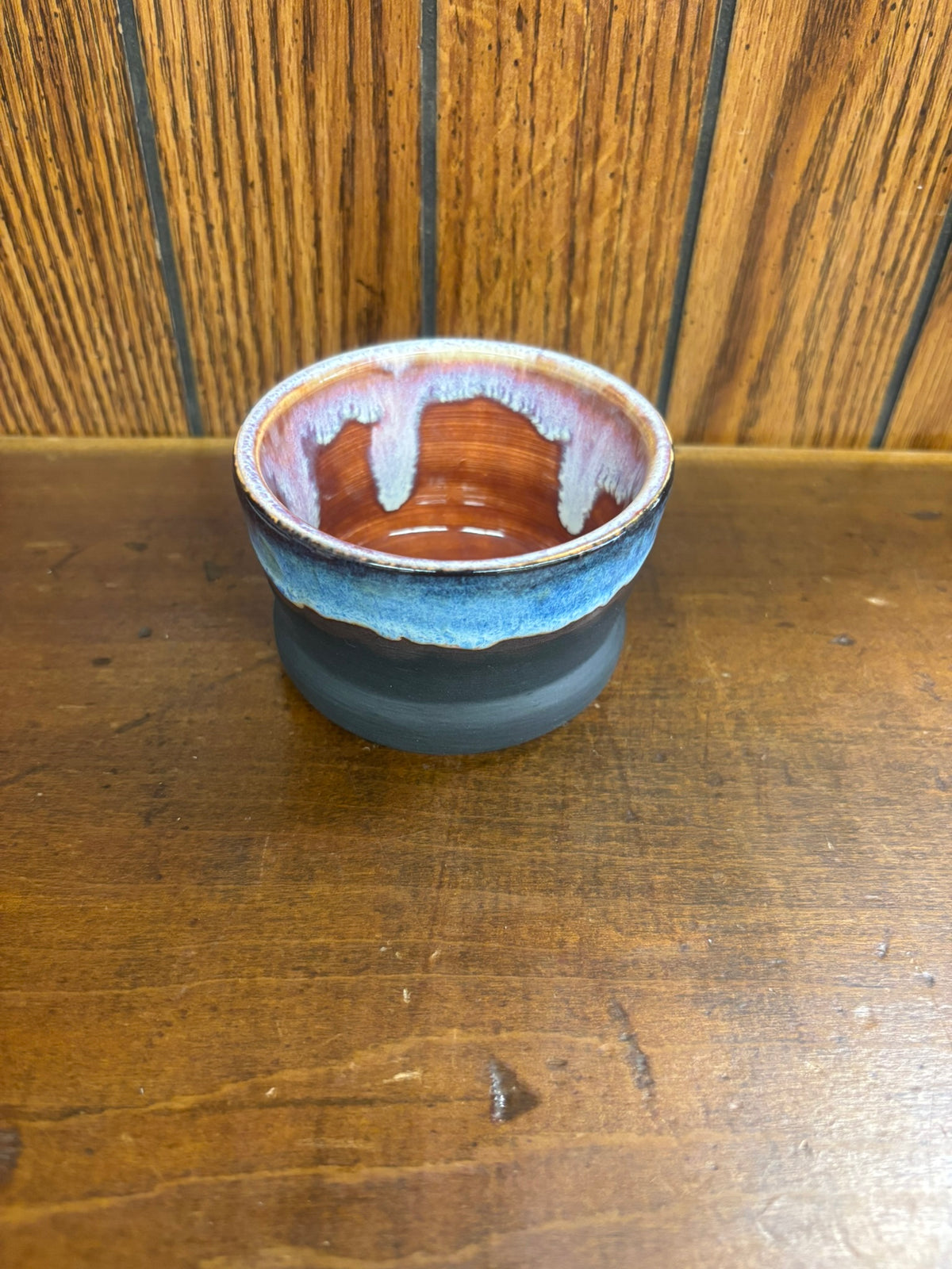 Small Black Jar 51-045